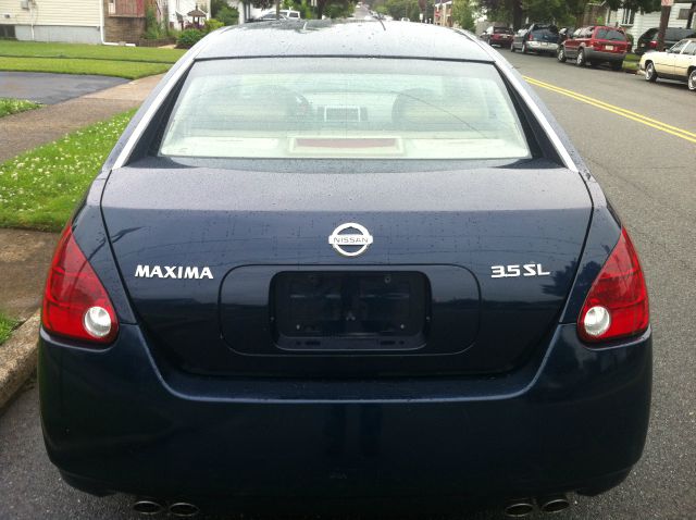 Nissan Maxima 2004 photo 2