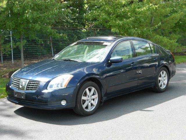 Nissan Maxima 2004 photo 1