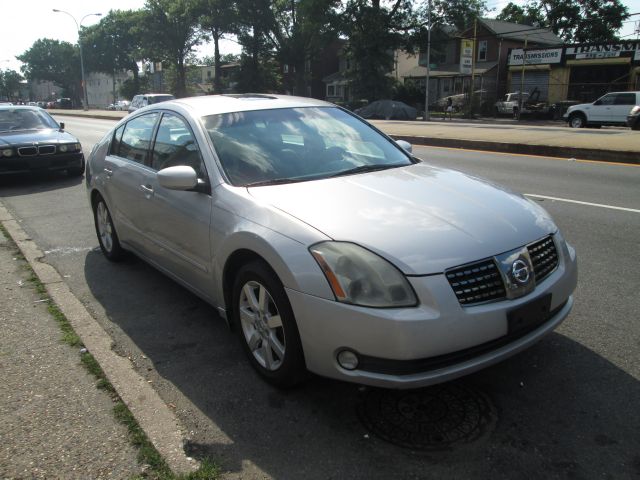 Nissan Maxima LS S Sedan