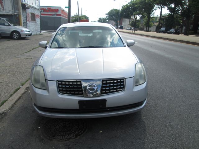 Nissan Maxima 2004 photo 2