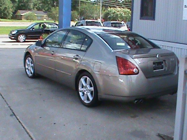 Nissan Maxima SE Sedan