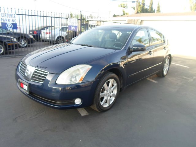 Nissan Maxima 2004 photo 1