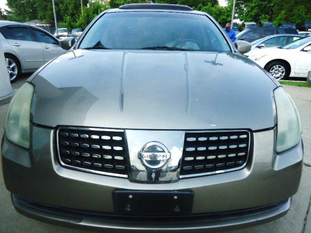 Nissan Maxima 2004 photo 2