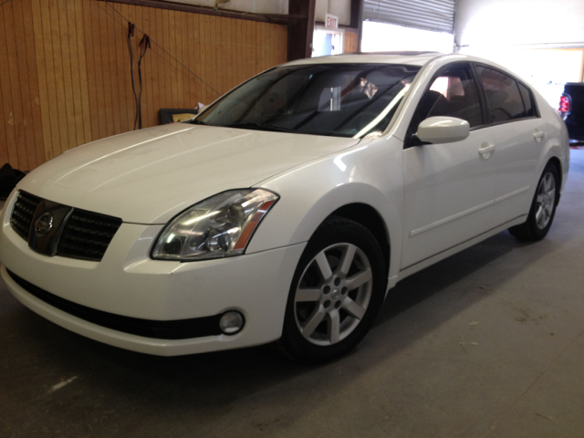 Nissan Maxima 2004 photo 2