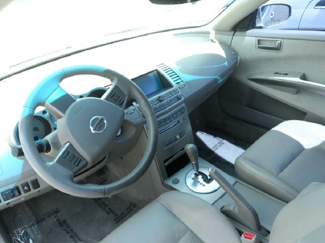 Nissan Maxima 2004 photo 2