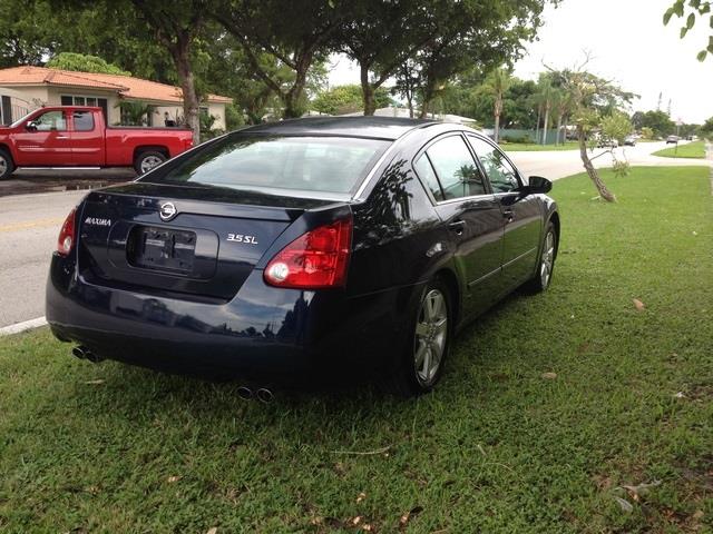 Nissan Maxima 2004 photo 2