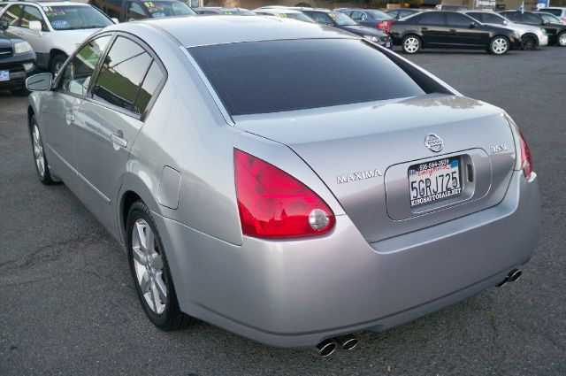 Nissan Maxima 2004 photo 2