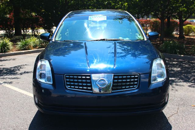 Nissan Maxima 2004 photo 1