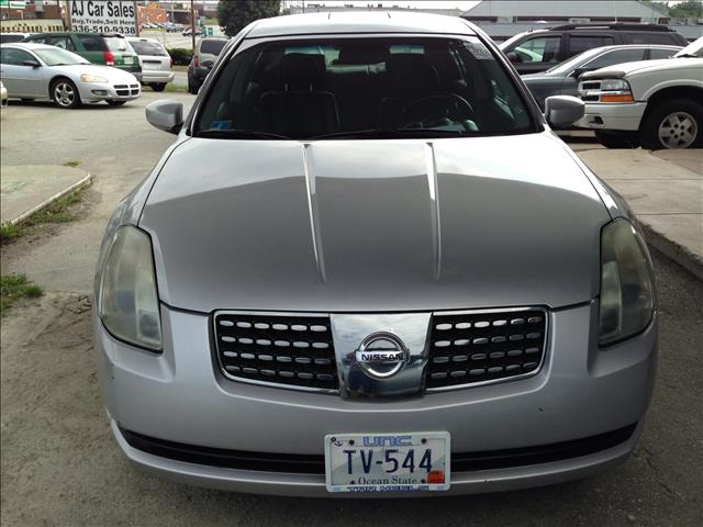 Nissan Maxima 2004 photo 2