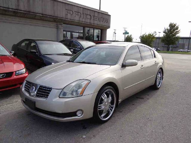 Nissan Maxima 2004 photo 1