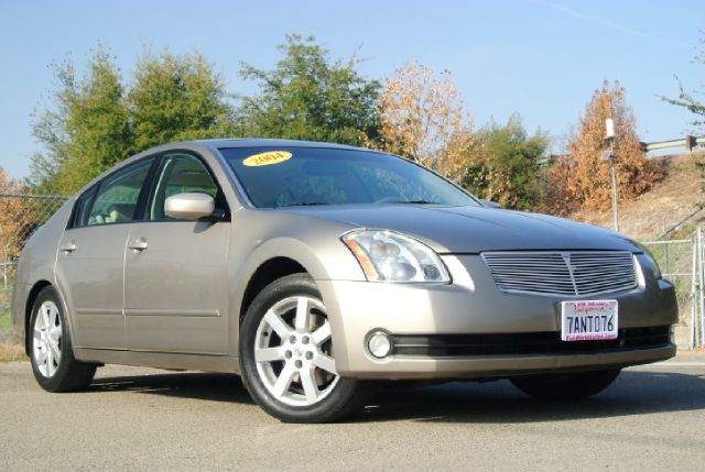 Nissan Maxima 2004 photo 2