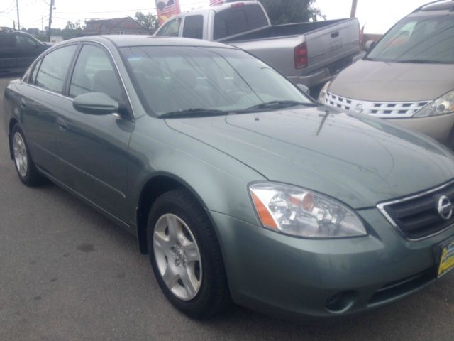 Nissan Maxima 2004 photo 1