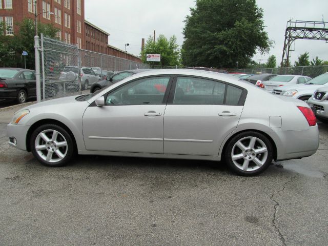 Nissan Maxima 2004 photo 1