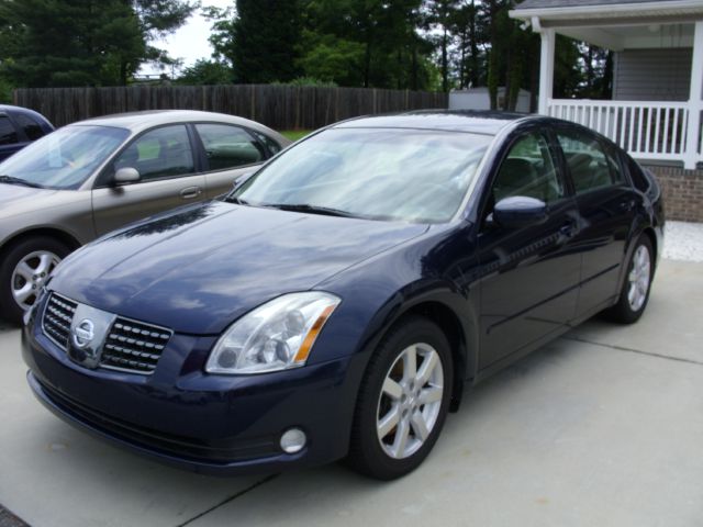 Nissan Maxima 2004 photo 2