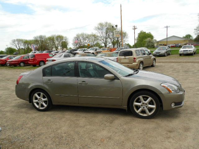 Nissan Maxima 2004 photo 2