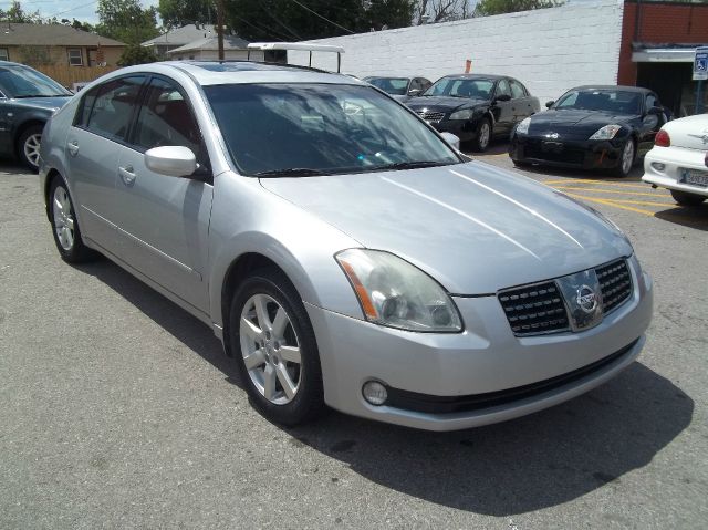 Nissan Maxima 2004 photo 1