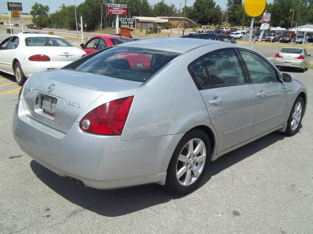 Nissan Maxima 2004 photo 2