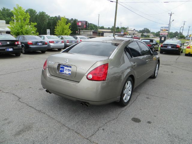 Nissan Maxima LS S Sedan