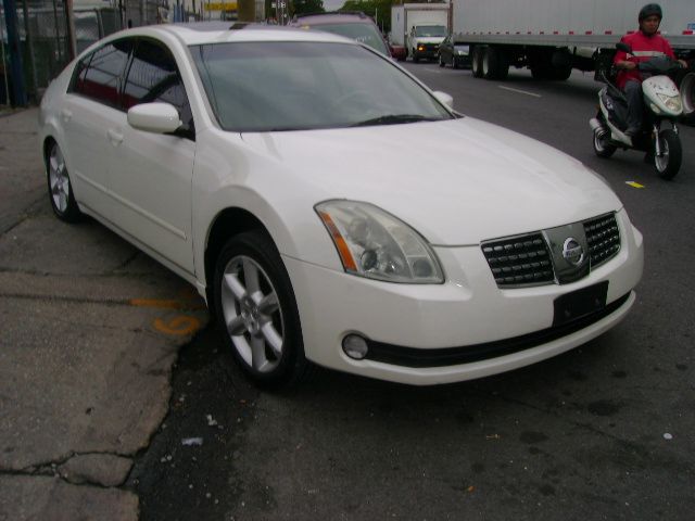 Nissan Maxima 2005 photo 1