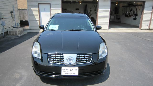 Nissan Maxima 2005 photo 2