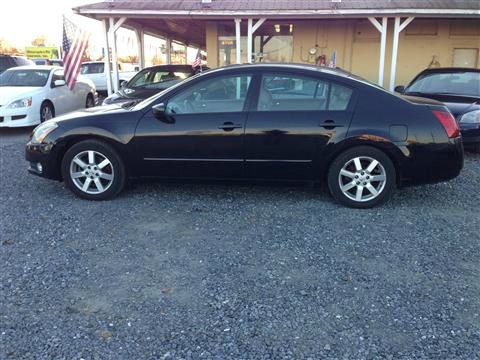 Nissan Maxima LS S Sedan