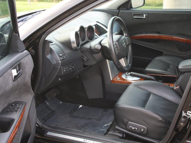 Nissan Maxima 2005 photo 1