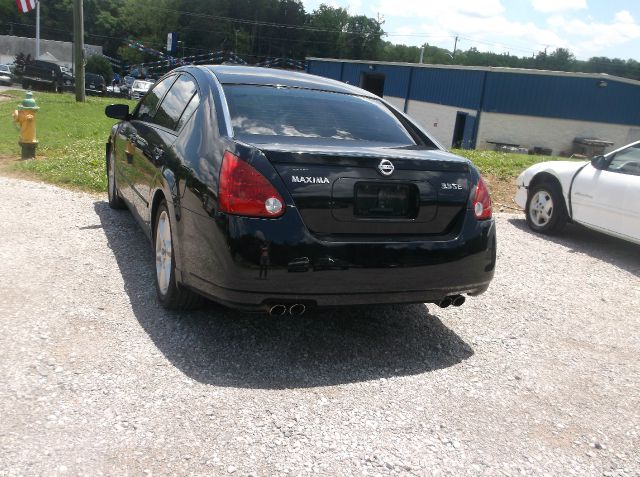 Nissan Maxima LS S Sedan