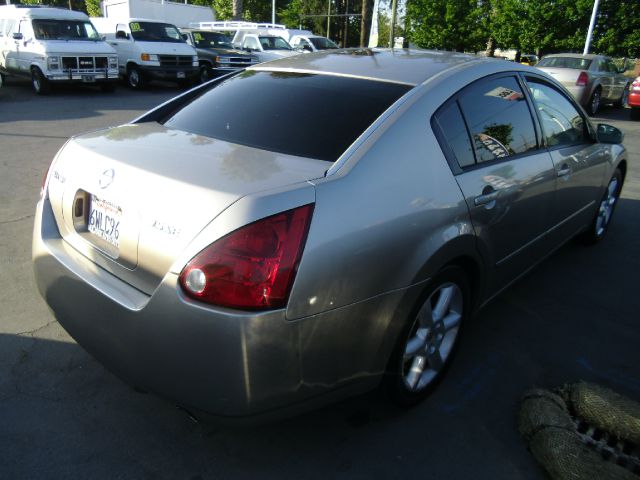 Nissan Maxima 2005 photo 2