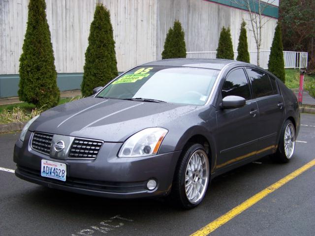 Nissan Maxima ST Pickup 4D 5 1/2 Ft Sedan