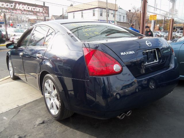 Nissan Maxima 2005 photo 2