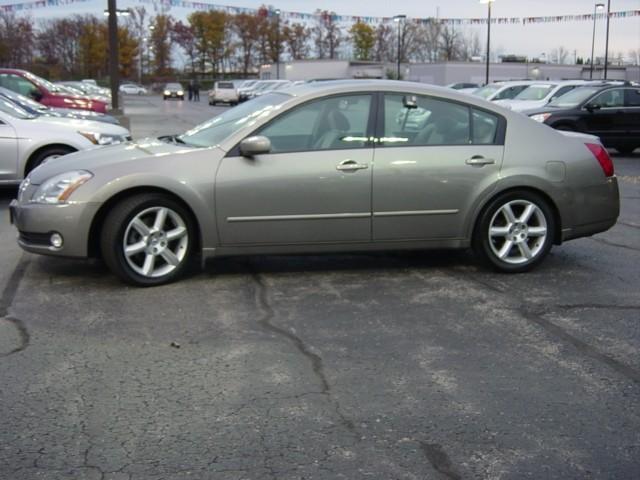 Nissan Maxima 2005 photo 2