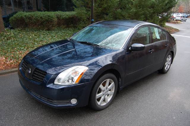 Nissan Maxima LS S Sedan