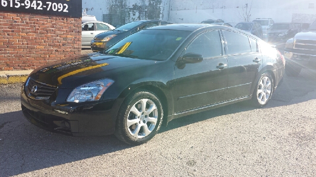 Nissan Maxima LS S Sedan