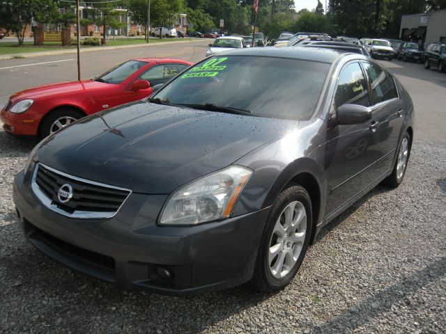 Nissan Maxima LS S Sedan