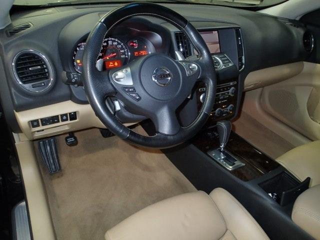 Nissan Maxima 2009 photo 1