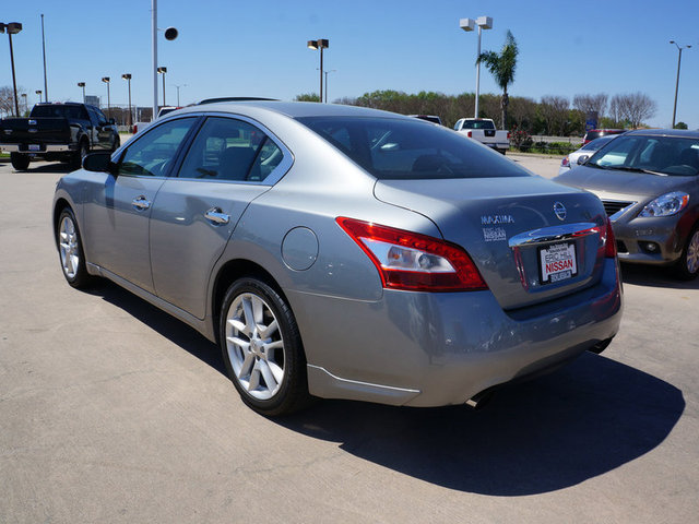 Nissan Maxima 2009 photo 1