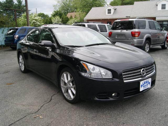 Nissan Maxima 2009 photo 1