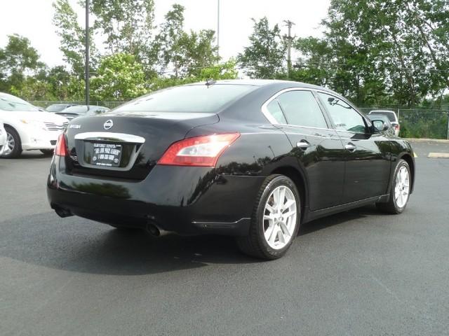 Nissan Maxima 2009 photo 1