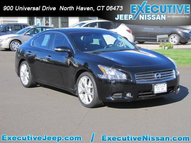 Nissan Maxima Regular Cab 4-wheel Drive Work Truck Sedan