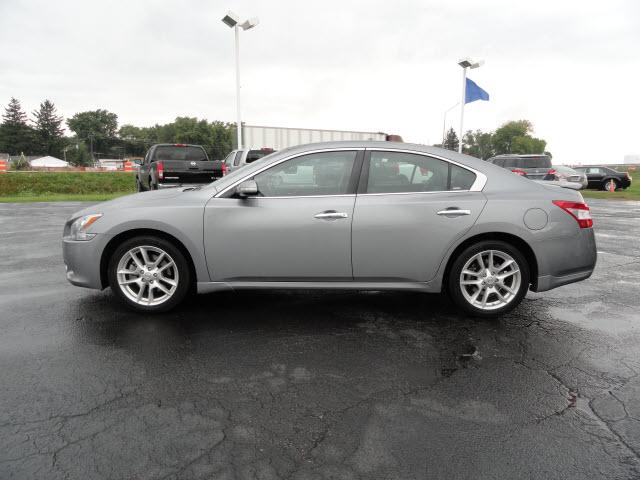 Nissan Maxima 2009 photo 2