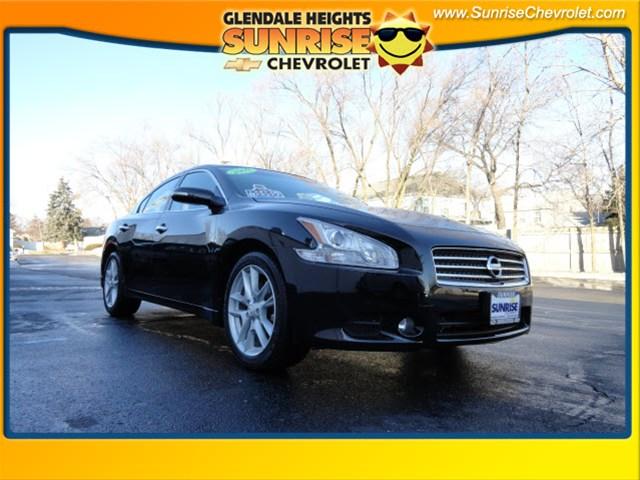 Nissan Maxima Regular Cab 4-wheel Drive Work Truck Sedan