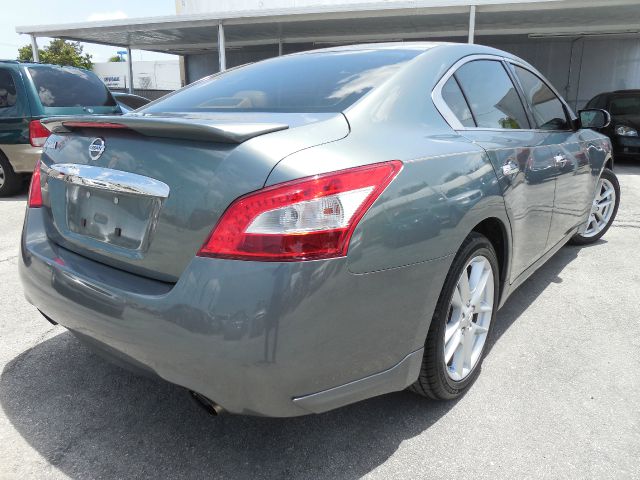 Nissan Maxima 2009 photo 1