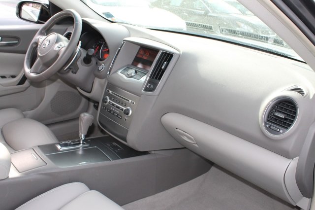 Nissan Maxima 2009 photo 2