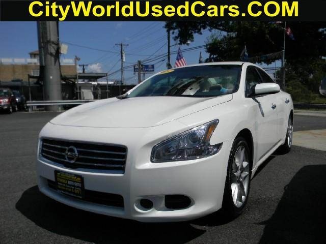 Nissan Maxima 2009 photo 1