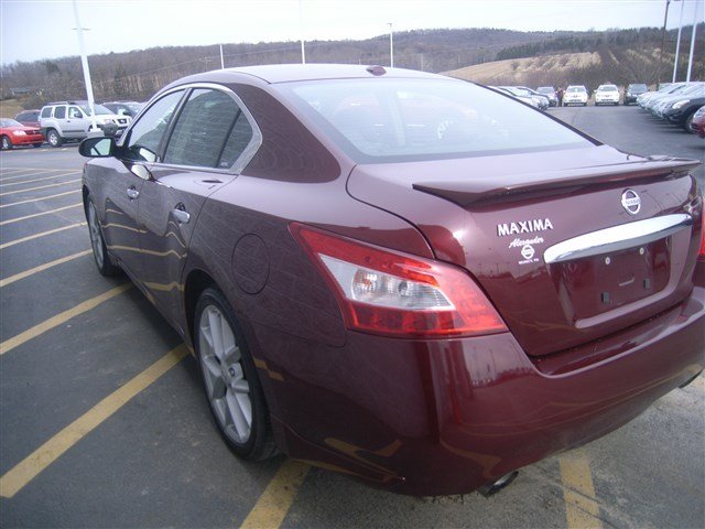 Nissan Maxima 2009 photo 2