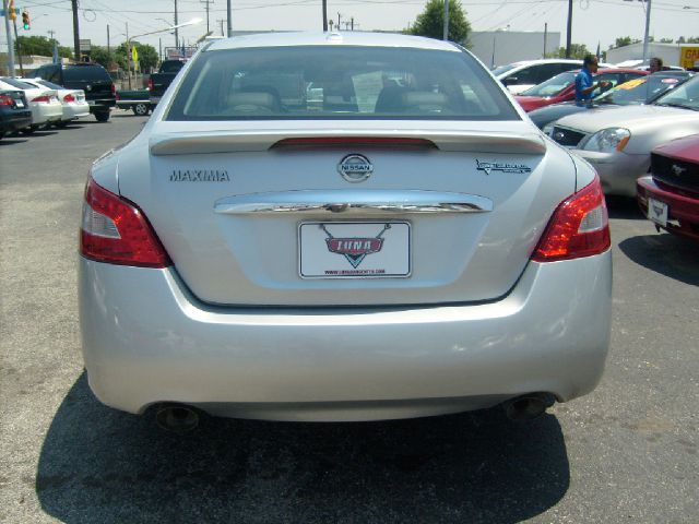 Nissan Maxima 4.6L Eddie Bauer Sedan