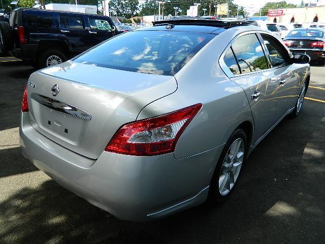 Nissan Maxima 2009 photo 2