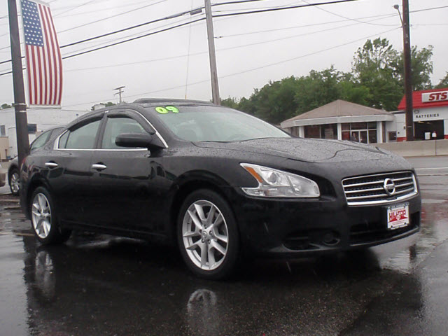 Nissan Maxima 2009 photo 1