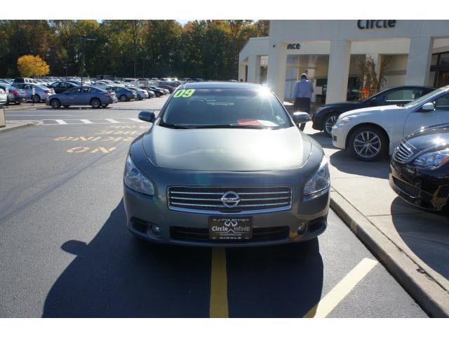 Nissan Maxima 2009 photo 1