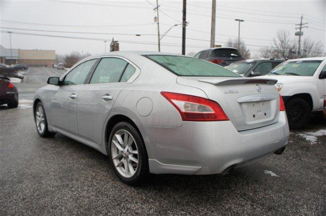 Nissan Maxima 2009 photo 1